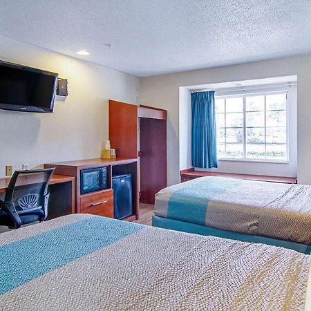 Americas Best Value Inn & Suites Brunswick Buitenkant foto