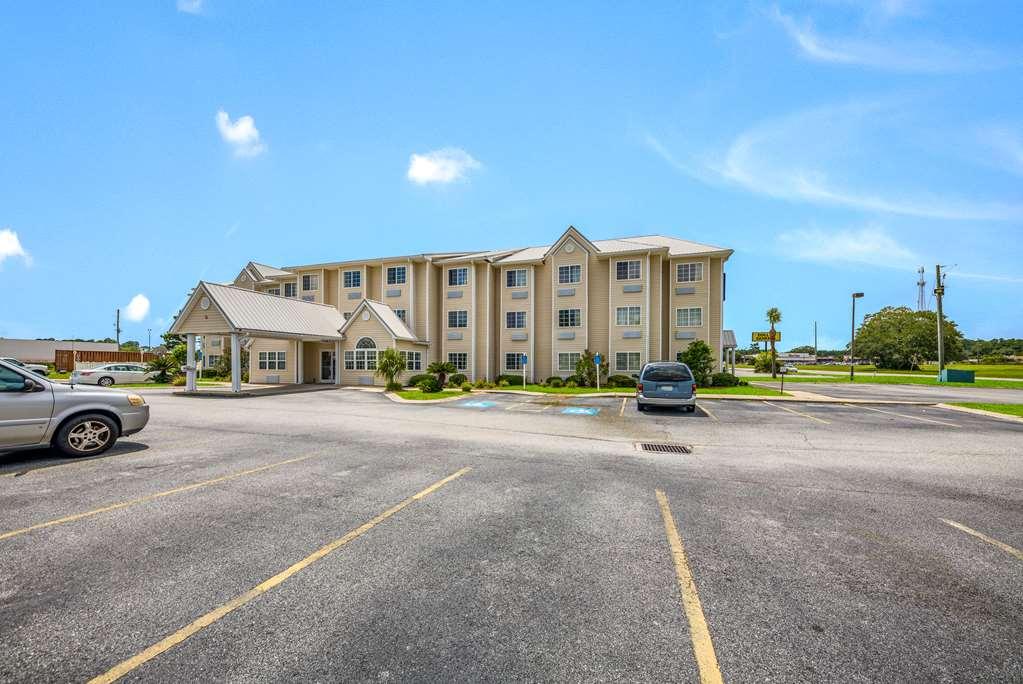 Americas Best Value Inn & Suites Brunswick Buitenkant foto