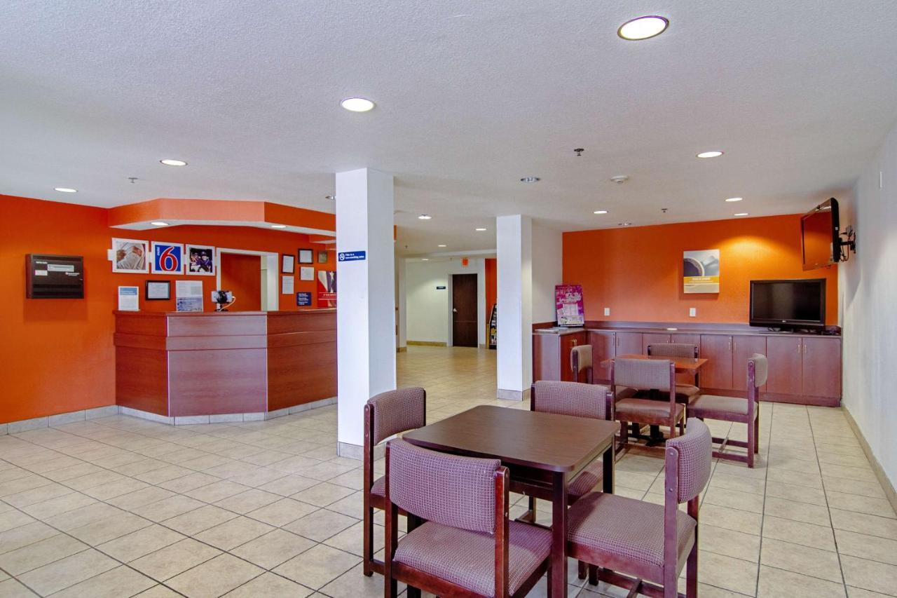 Americas Best Value Inn & Suites Brunswick Buitenkant foto